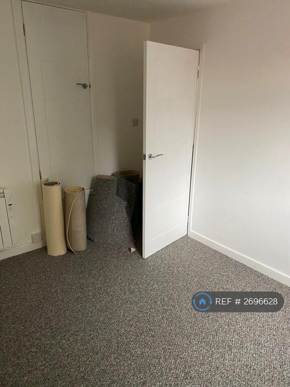 Bedroom 2-1