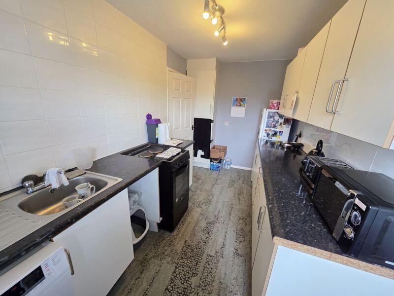 Kitchen Additional Image 