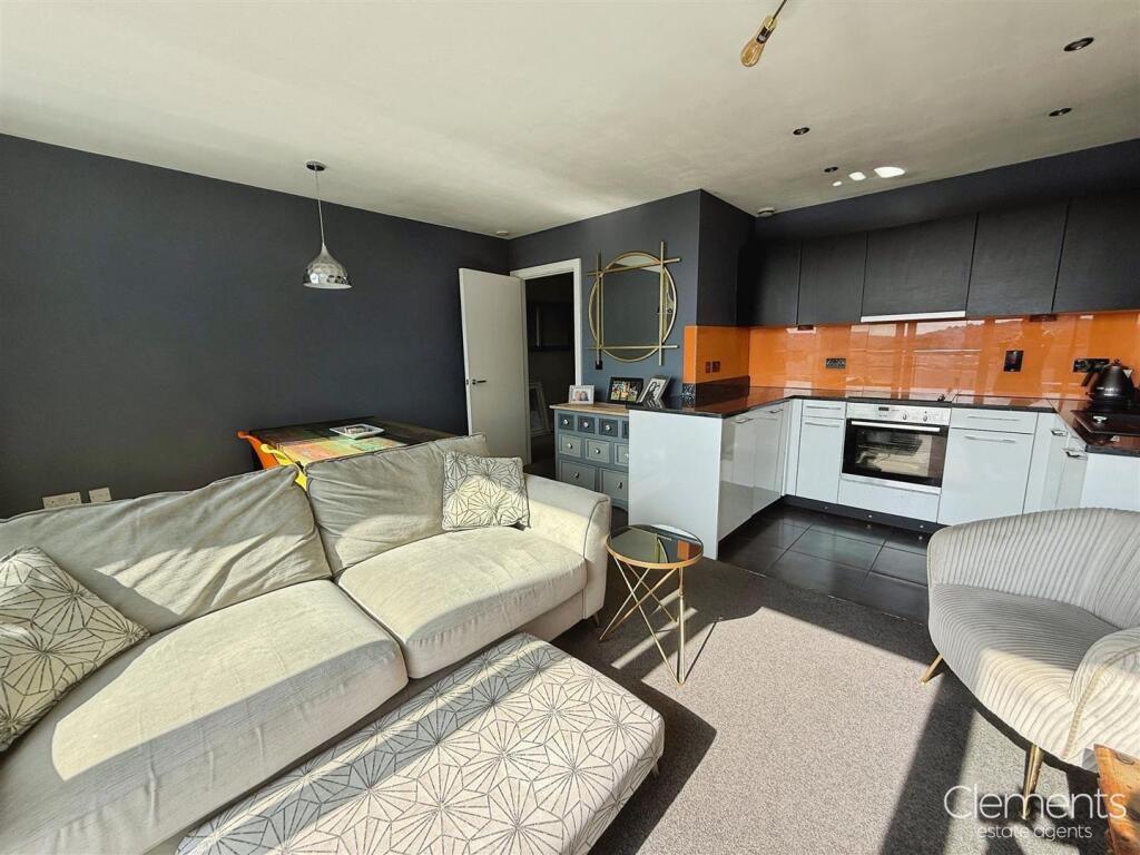 Open Plan Lounge/Kitchen