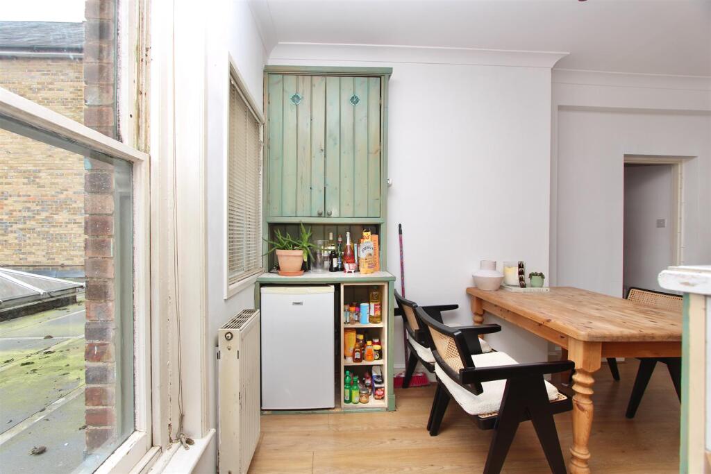 Stoke Newington Church Street, N16