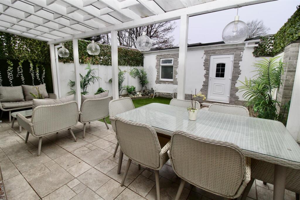 Covered Seating Area/ Outside Kitchen