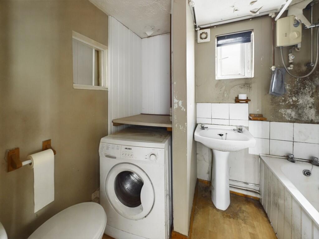 CAM03974G0-PR0101...