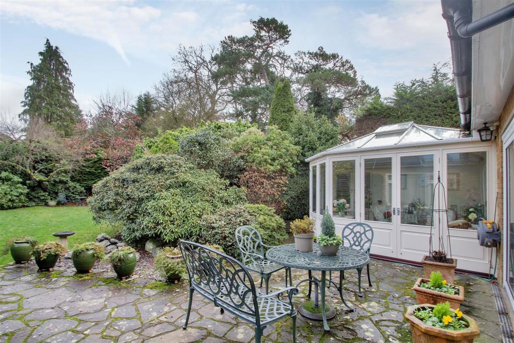 Terrace to Conservatory.jpg