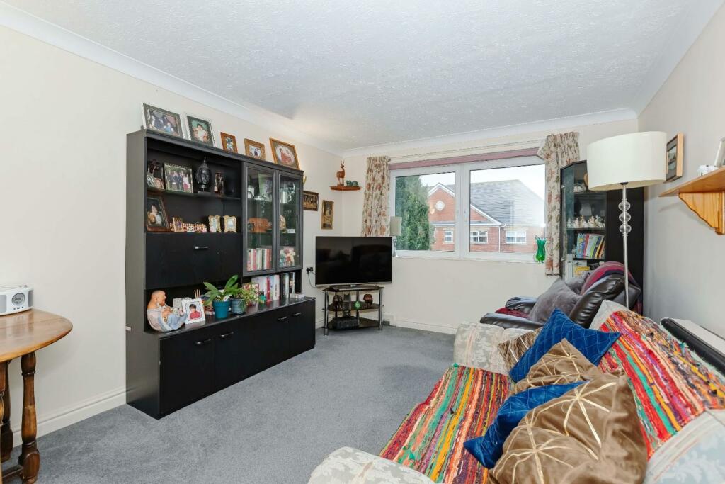 39 Amber Court_2.jpg