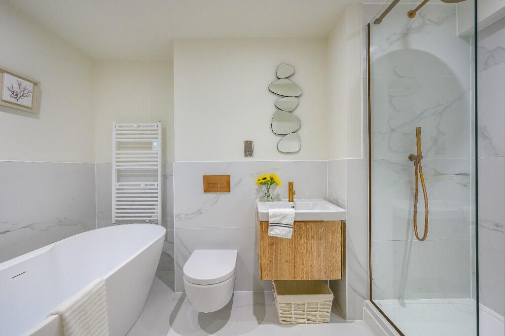 Master ensuite 