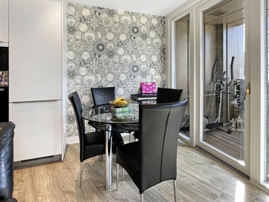 Living / dining room