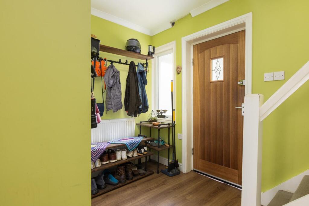 15 Guernsey Avenue, BS4-25.jpg