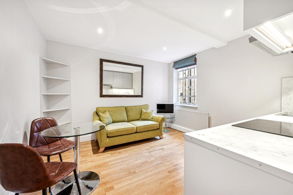 Britten House (4)
