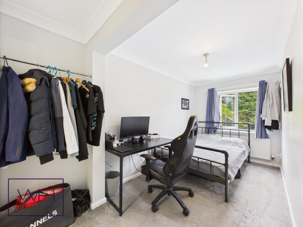 CAM03785G0-PR0275-ST