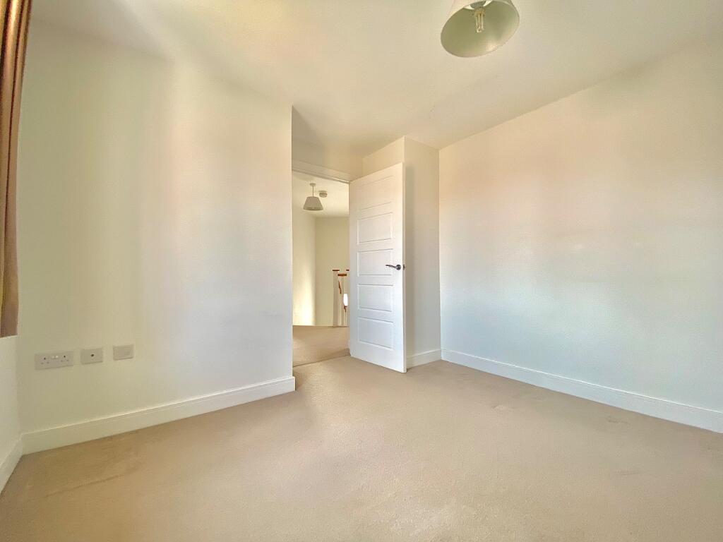 WhatsApp Image 2025-06-01 at 16.10.49 (2).jpeg