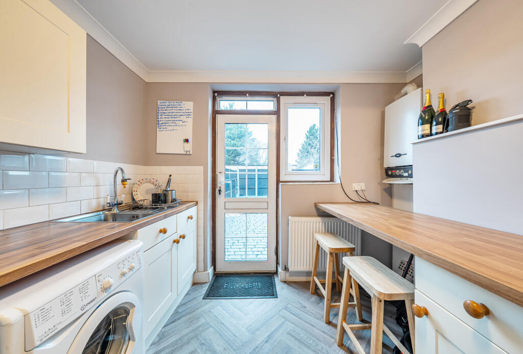 1393378-10-694ac8...