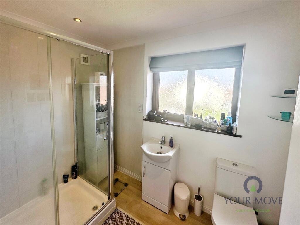 En Suite Shower Room