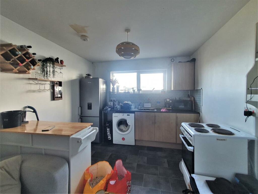Flat 1, Kitchen