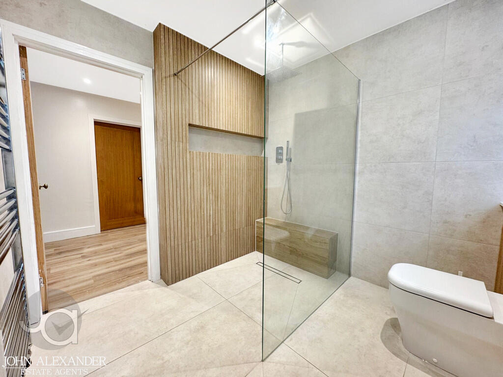 3853edfe-9035-483...