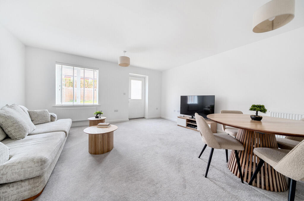 1319079-3-6867853...