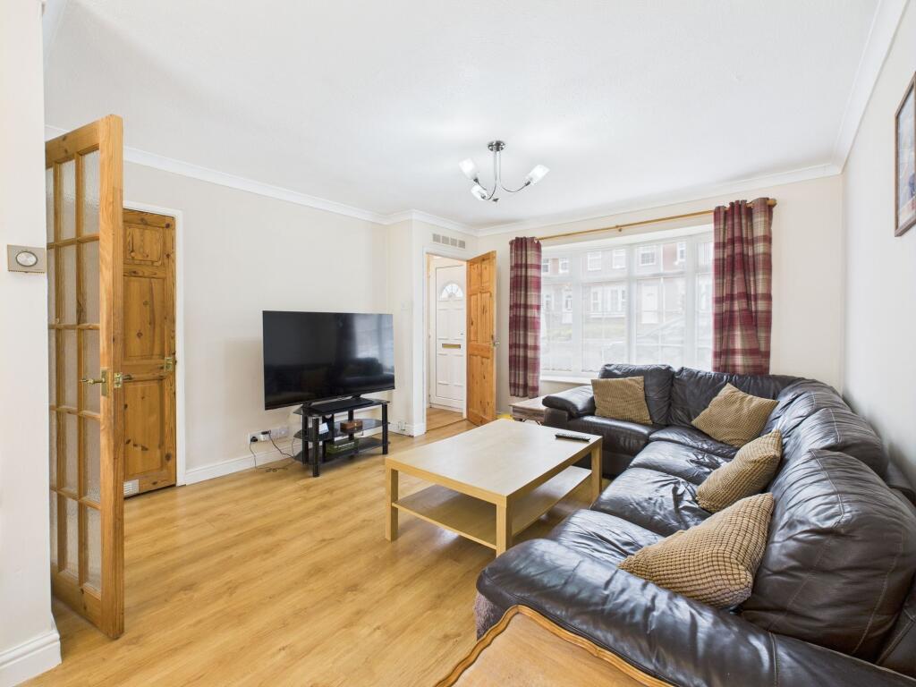 Sitting/Dining Room
