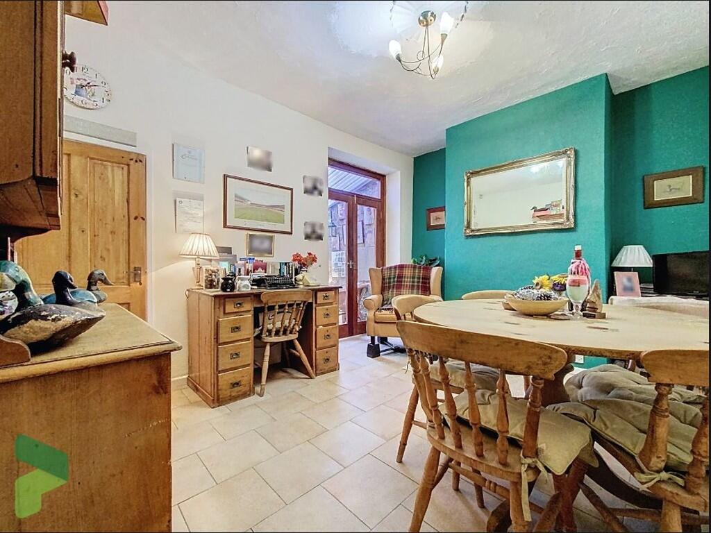 Living Room / Din...