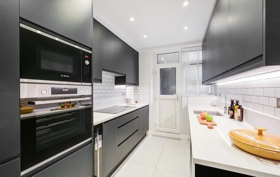 86 albion 4 19.08.png