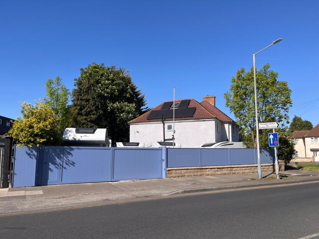 WhatsApp Image 2025-05-09 at 16.23.57 (1)