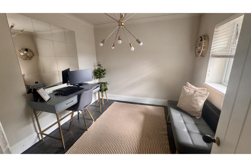 Bedroom Three/Study