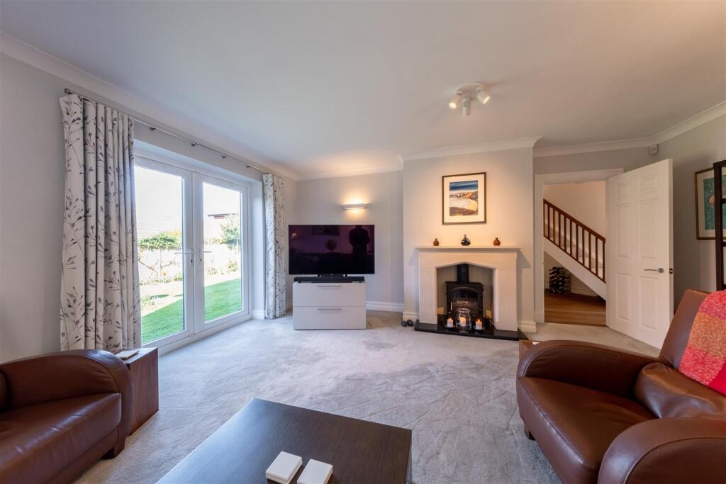 14 St John's Way-013.jpg