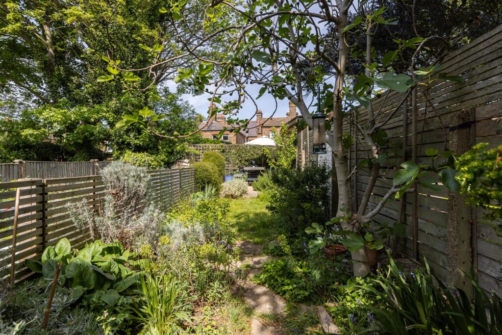 Wetherden Street, E17