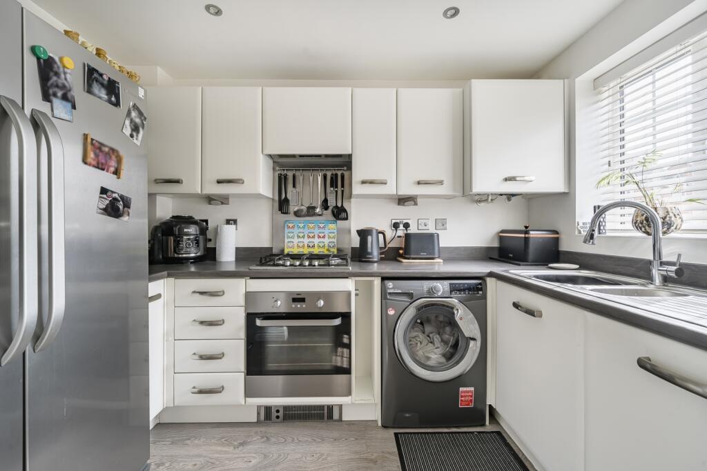 1327804-9-68936fca43380