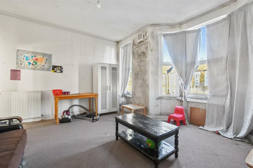 13-9aacGCWT - FFF 78 Wakeman Road - Reception 2-Or