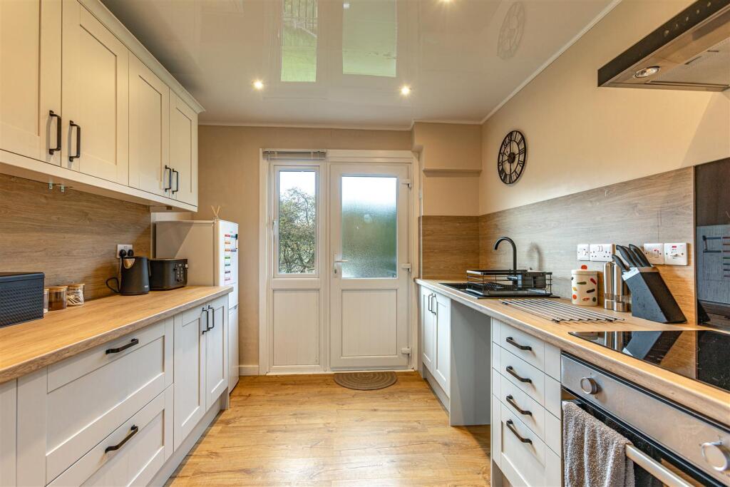 7 The Valley Selkirk 18.JPG