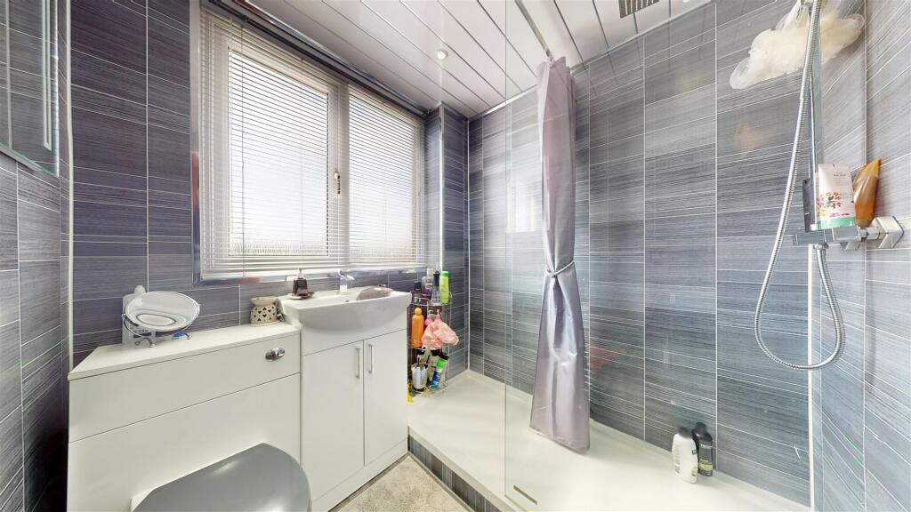 Case Road Shower Room