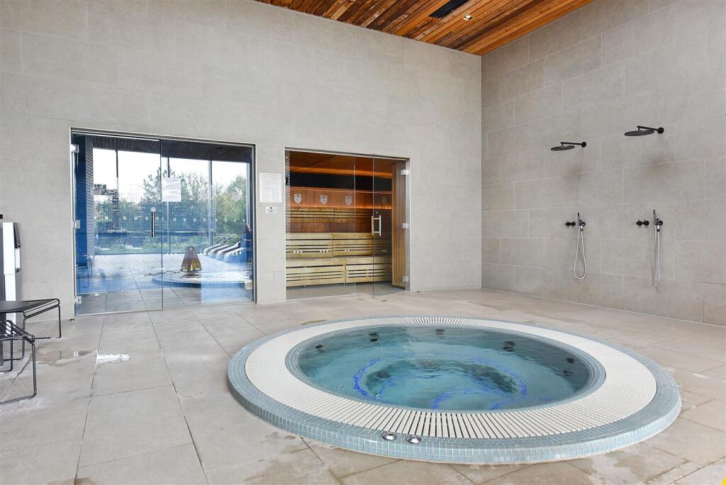 City Island Way (6).JPG