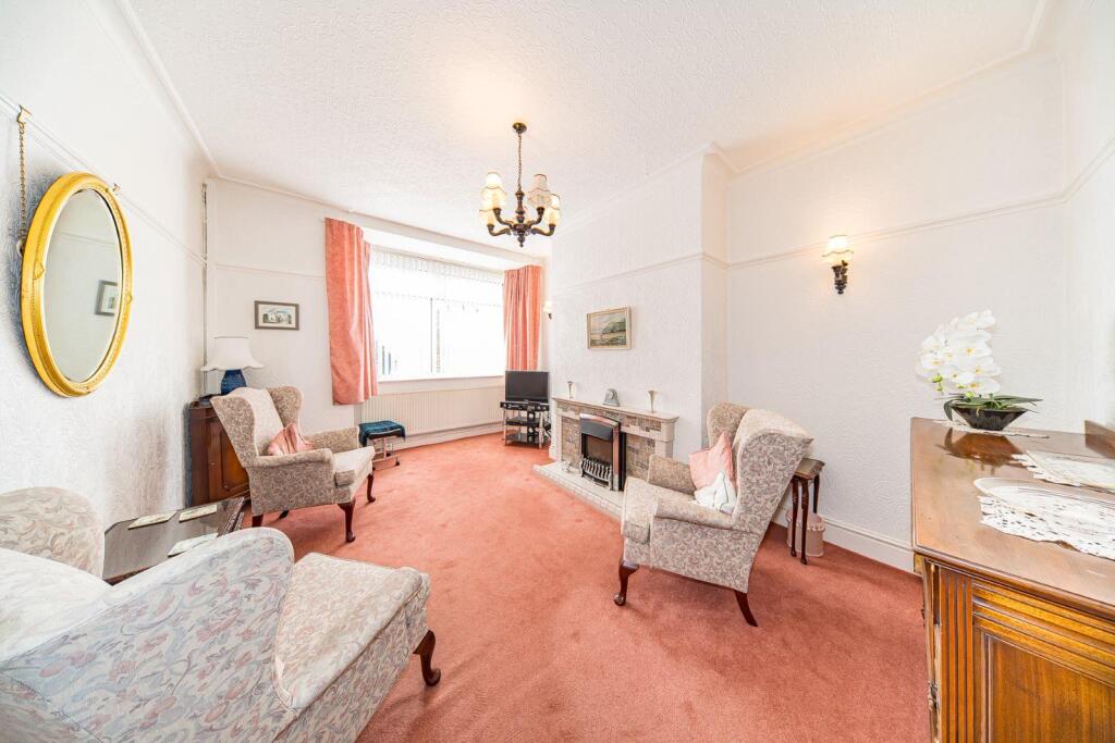 16 Old Lane sitting room.jpg