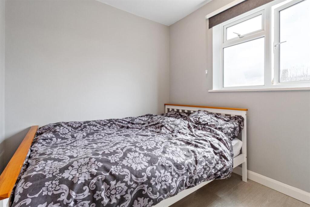 Greenoaks 30-008.JPG