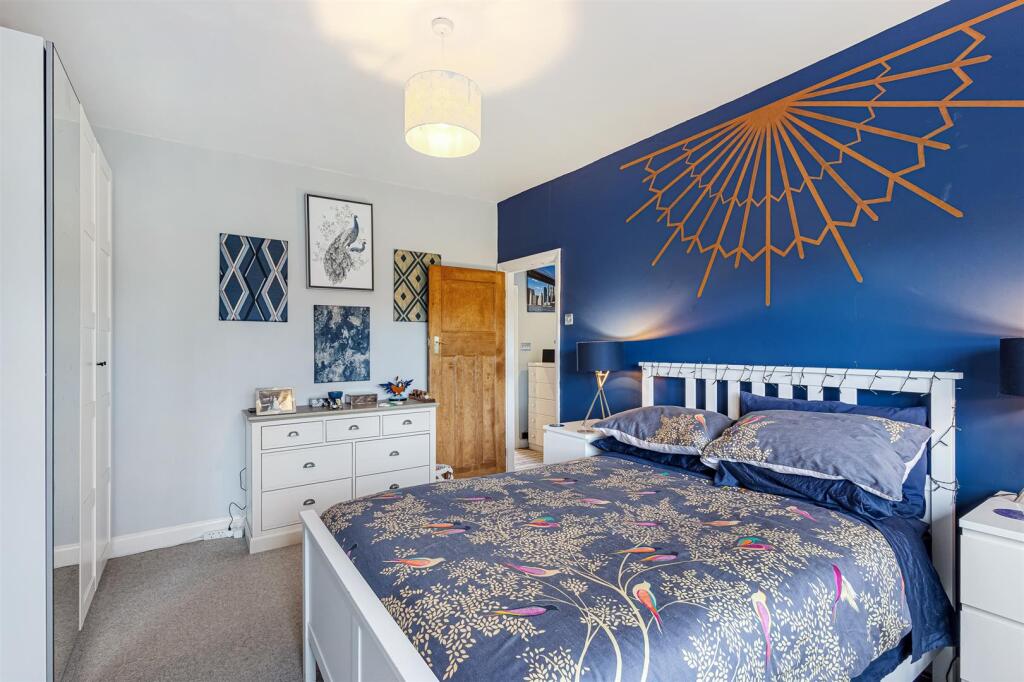 Bedroom 1 Aspect 3.jpg