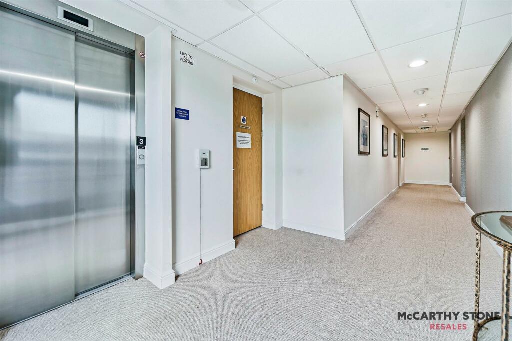 mmk06115_hdr.jpg