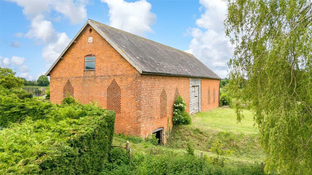 Barn With Planning