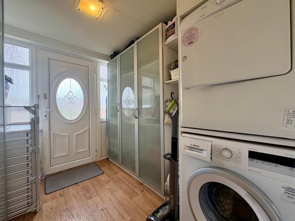 14 Howard Utility Area.jpg