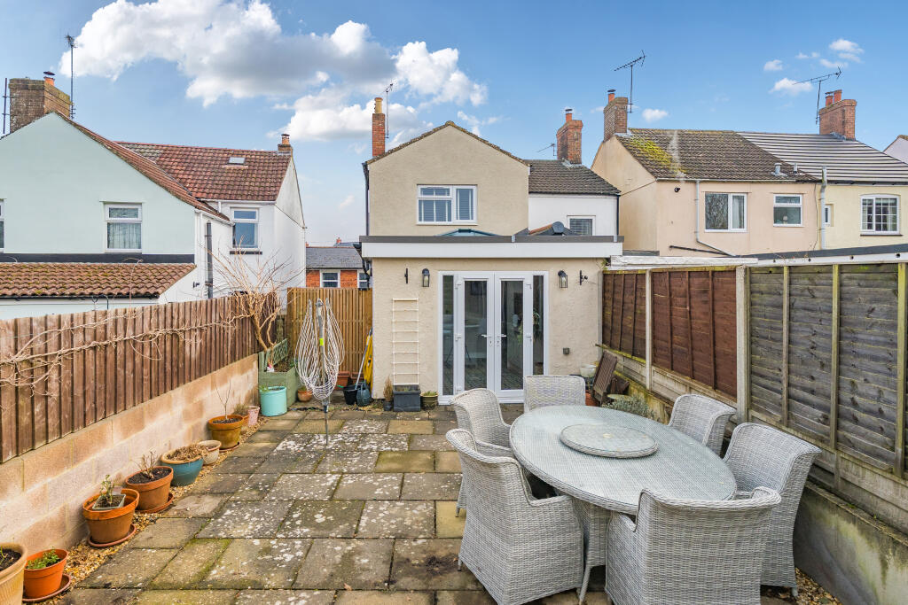 67b33b15b9c8e123989710