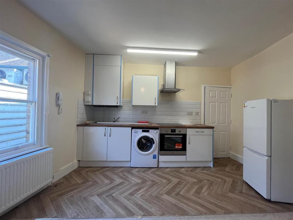 Kitchen.jpg