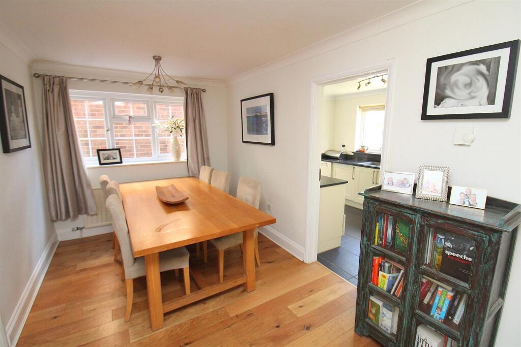 Dining Area copy.jpg