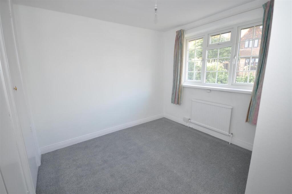 Bedroom 2.JPG