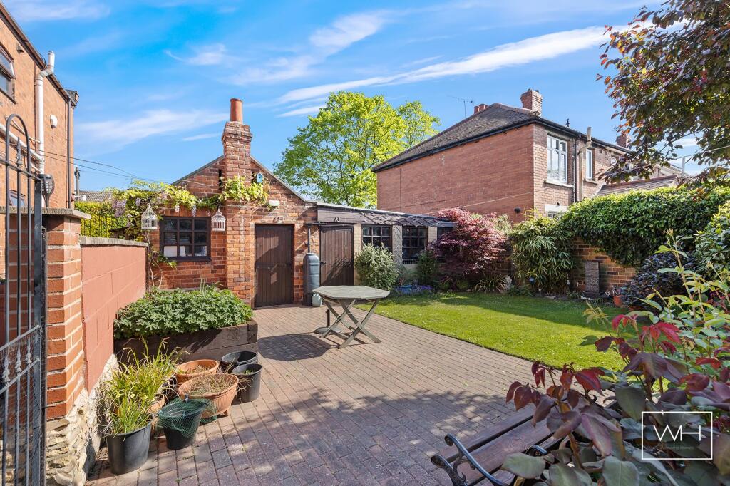 2 Finkle Street, Ben