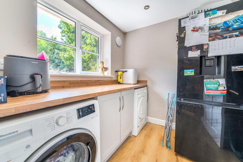 UTILITY ROOM.jpg