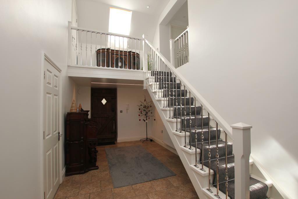 hall.JPG