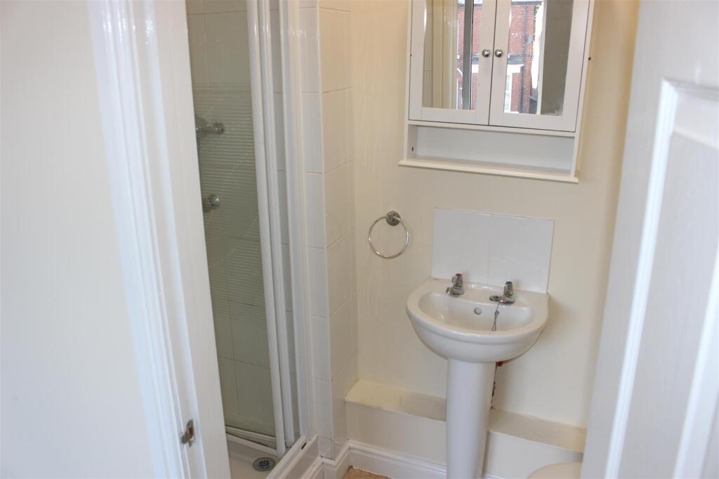 Ensuite Shower Room