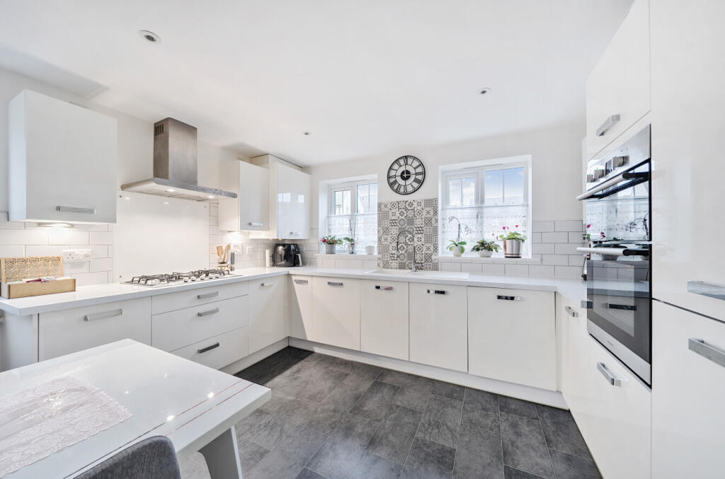 Kitchen / Diner