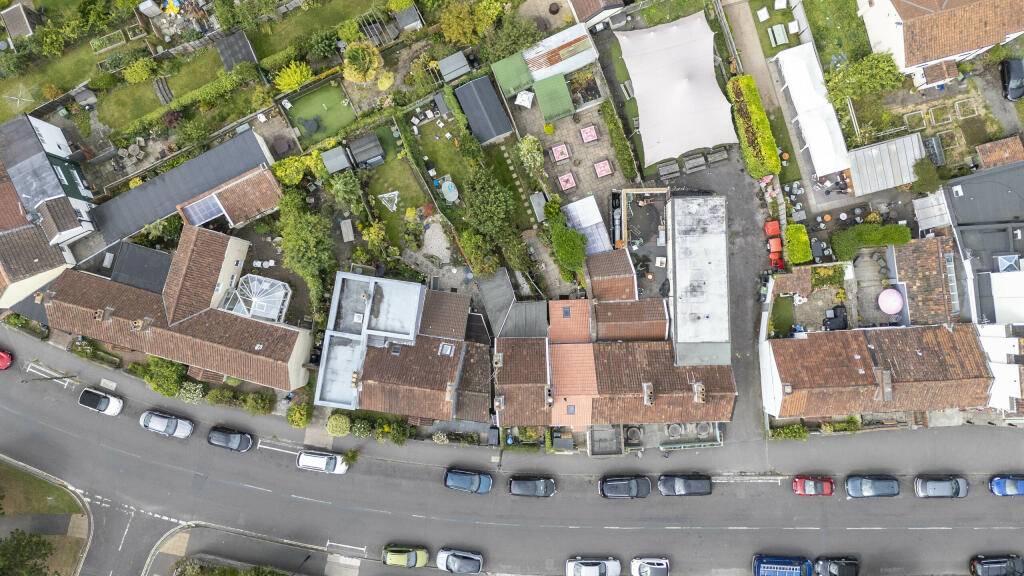 DJI_20240828131418_0089_D