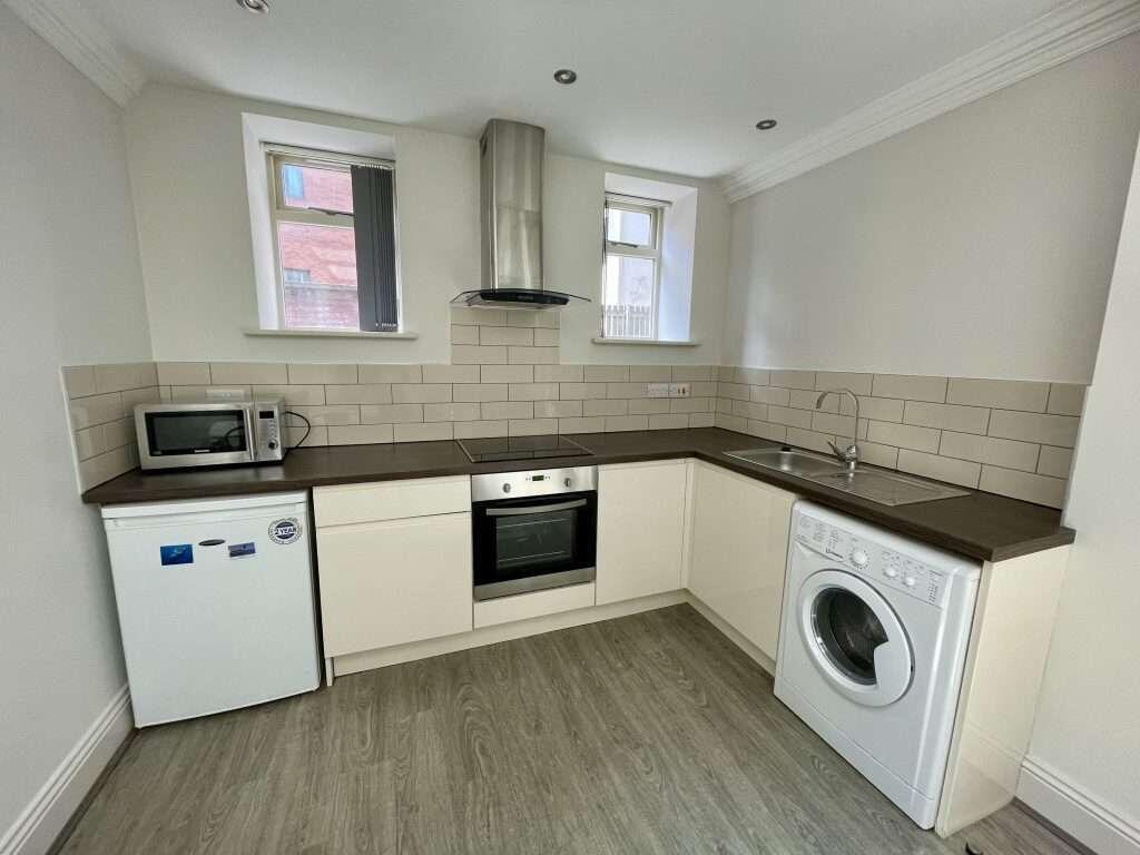 Flat_2_St_James_Row