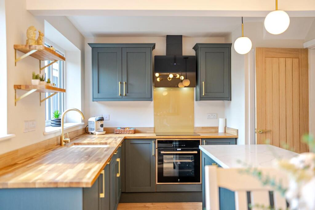 lifestyle kitchen.jpg