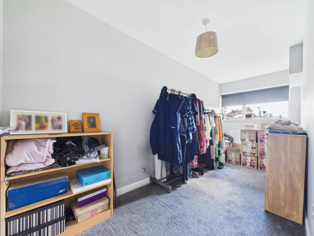 CAM02195G0-PR0089-STILL007